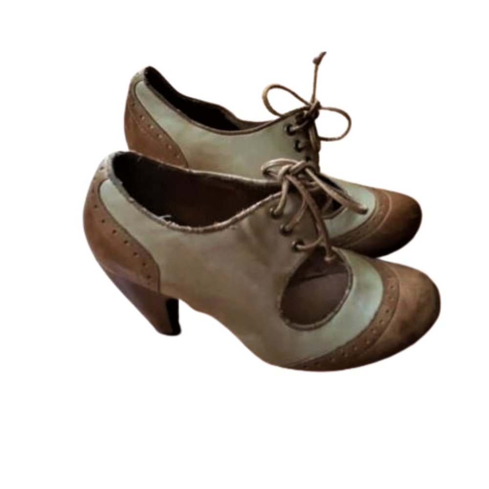 Miz Mooz vintage inspired Symphony Spectator pump. - Picture 4 of 14